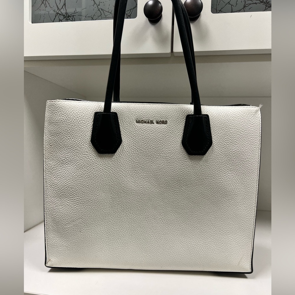 Michael Kors handbag, Great condition.